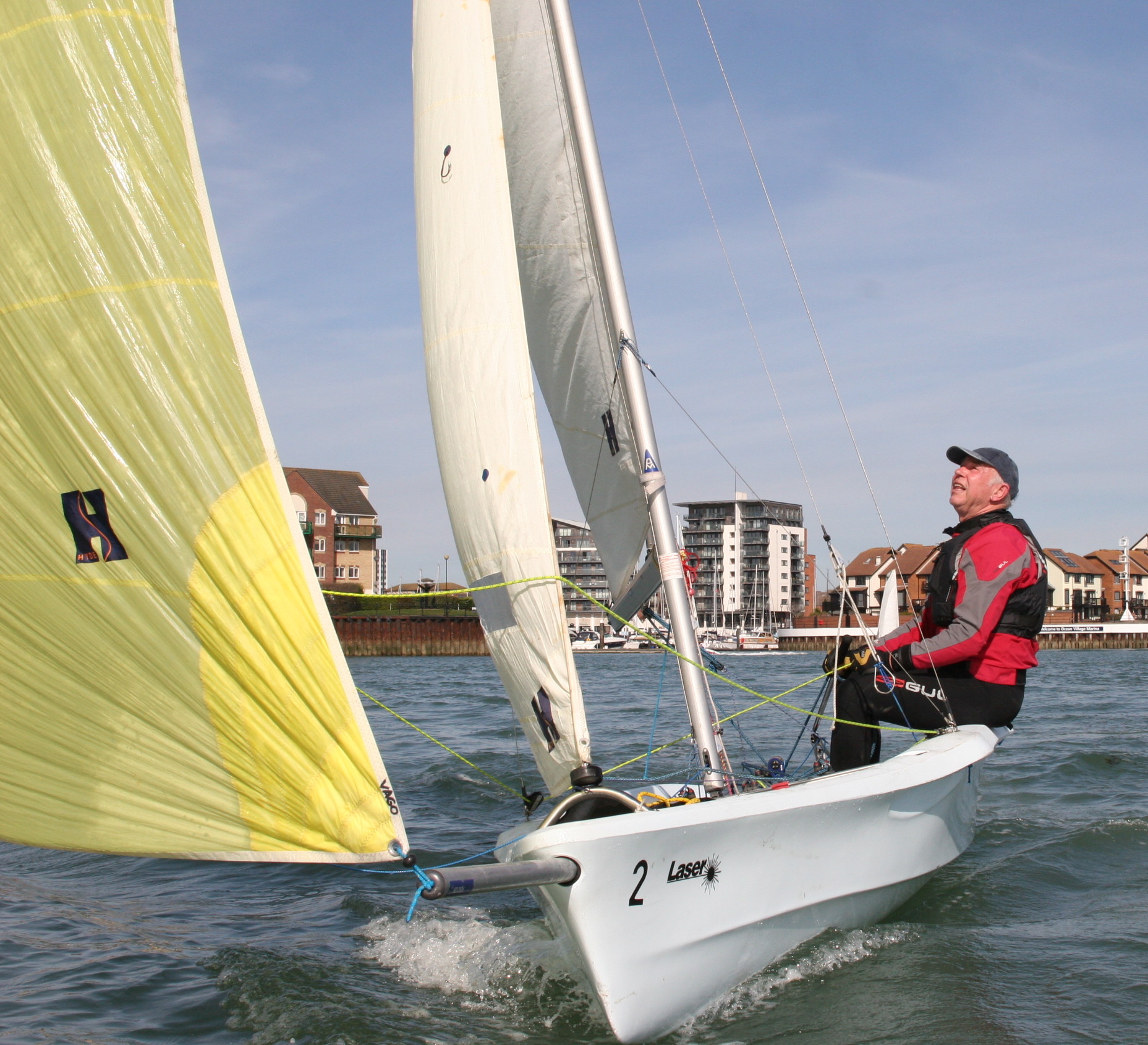 Sailing with spinnakers