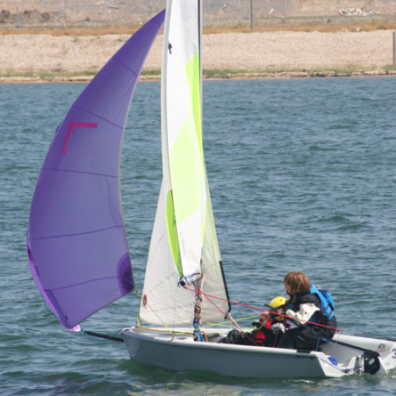 Dinghy-Sailing-with-Spinnakers
